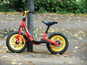 Fahrradfahren lernen: Laufrad, Tandem, Stützräder